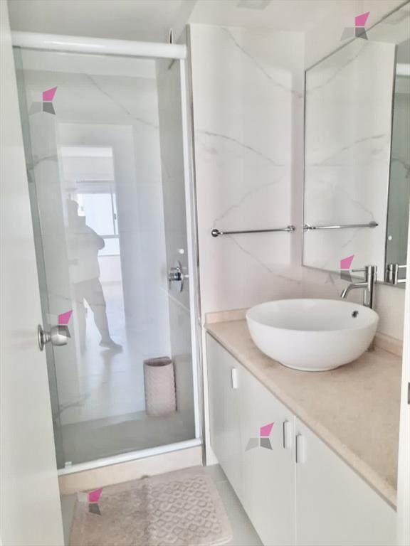 Apartamento en Peninsula, 3 dormitorios *