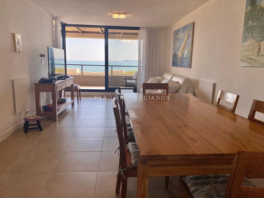 Apartamento en venta de 3 dormitorios en Punta