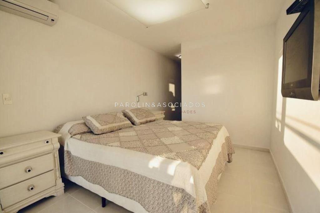 Apartamento 2 dormitorios en Season Tower, Punta
