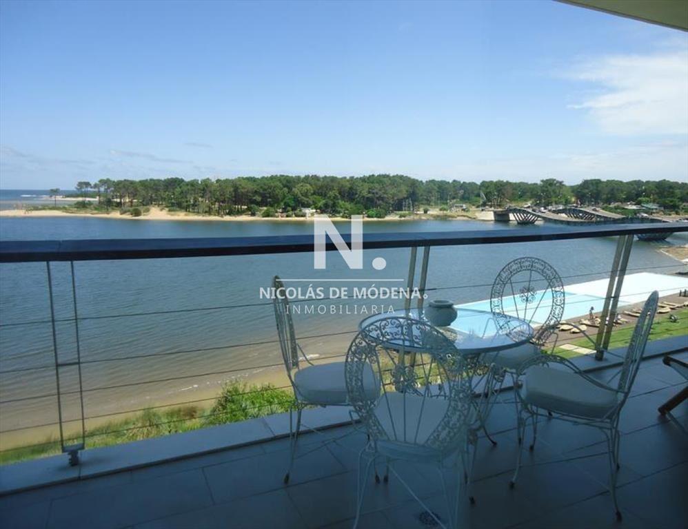 Apartamento en La Barra - Delamar Sobre el Mar de 3 dormito