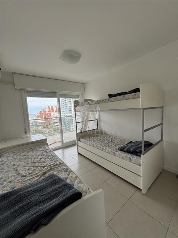 Apartamento en Punta del Este, Brava