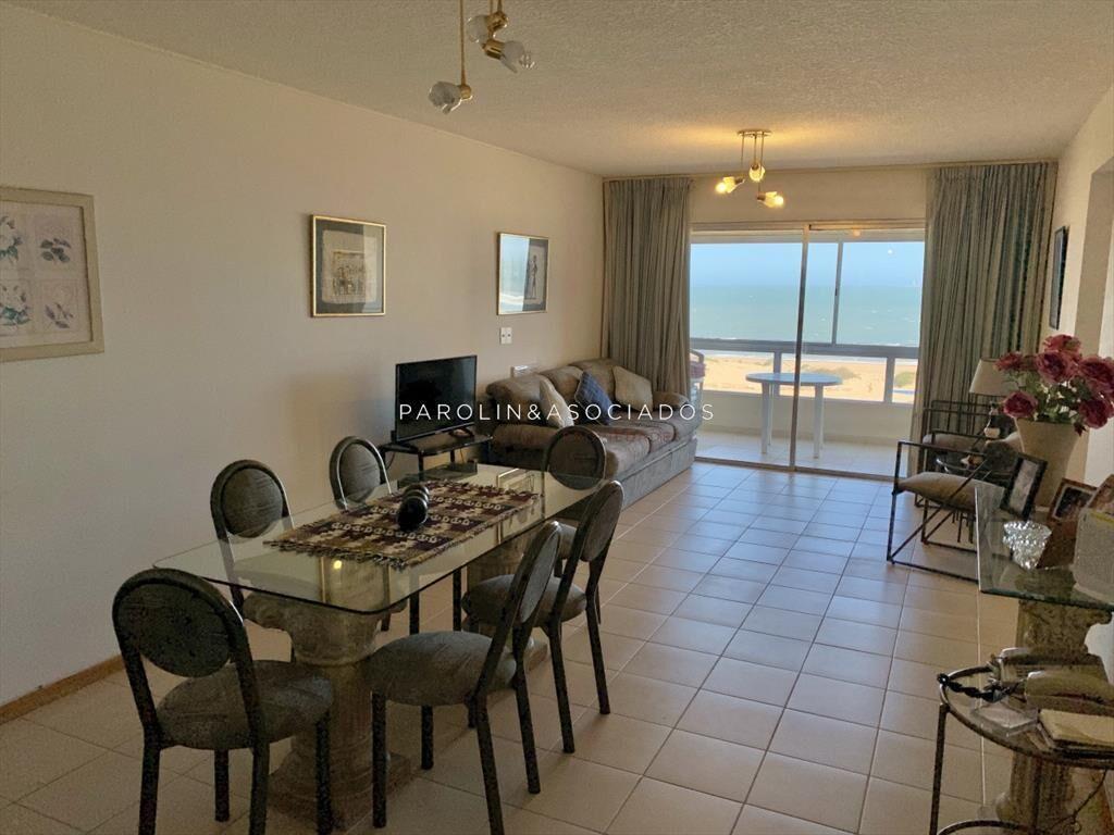 Apartamento en venta frente al mar en Alborada, Punta del E