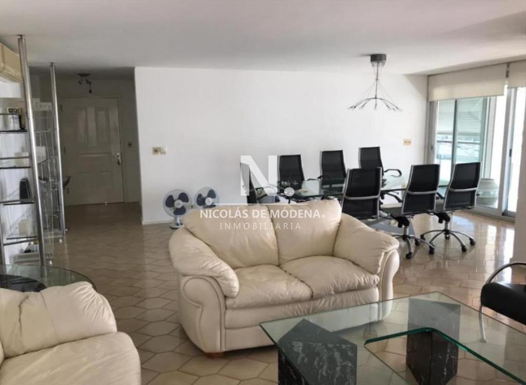 Vende apartamento con vista al mar en Peninsula,