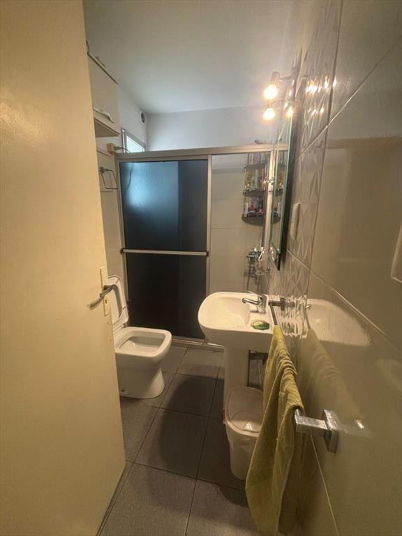 Venta apartamento 3 dormitorios con amplio balcón y coci...