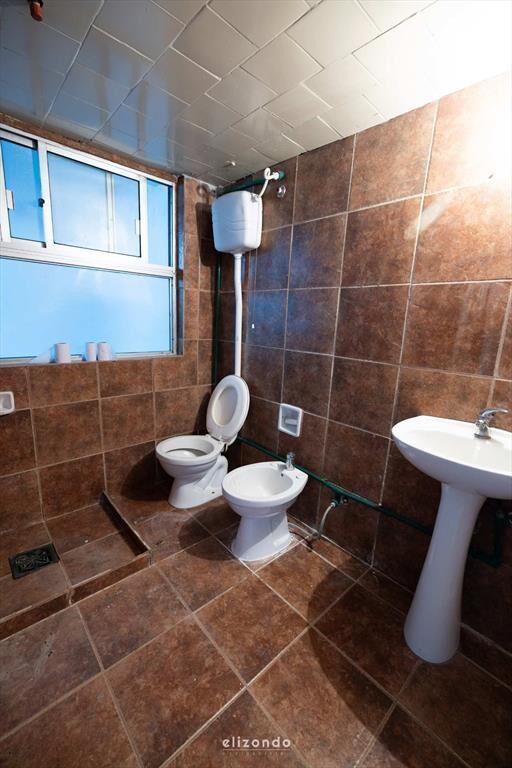 ALQUILER LOCAL COMERCIAL EN CENTRO