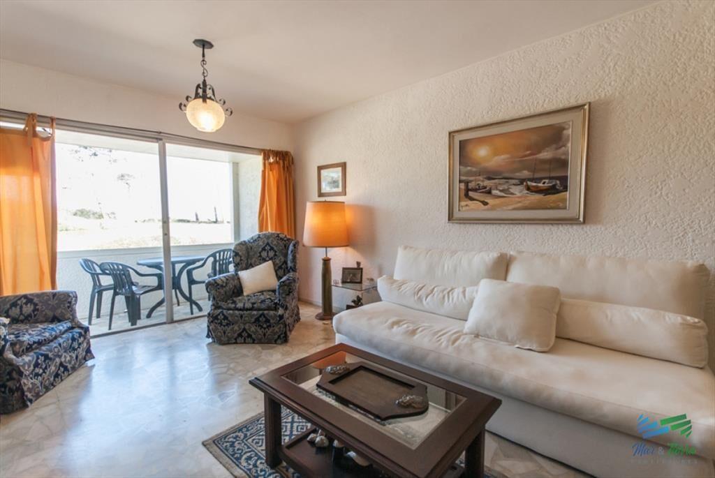 Imperdible... apartamento con espectacular vista al mar