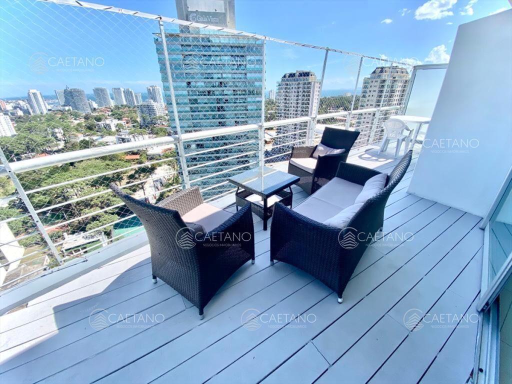 Venta apartamento 3 dormitorios Punta del Este
