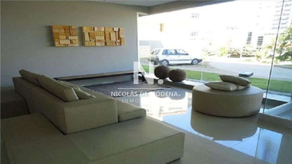 Apartamento de 3 dormitorios en Playa Brava, del