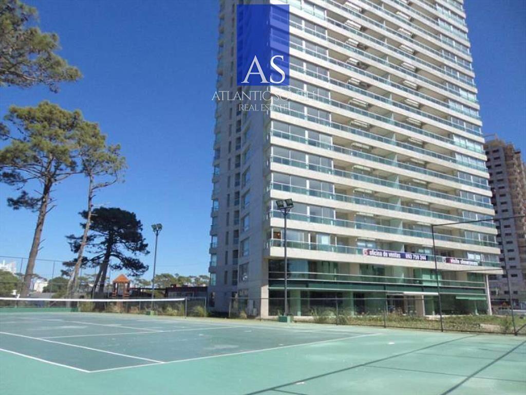 Apartamento mdoerno 2 dormitorios piso alto bajos