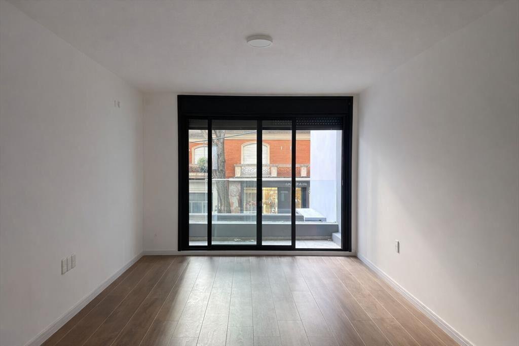 ATENCIÓN APTO EN  VILLA BIARRITZ CON PATIO EXCLUSIVO. ACTUA
