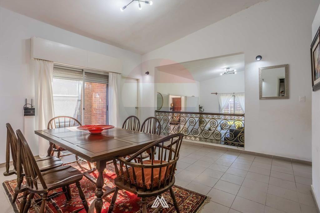 Venta Casa En El Pinar 5 Dormitorios 4 Baños