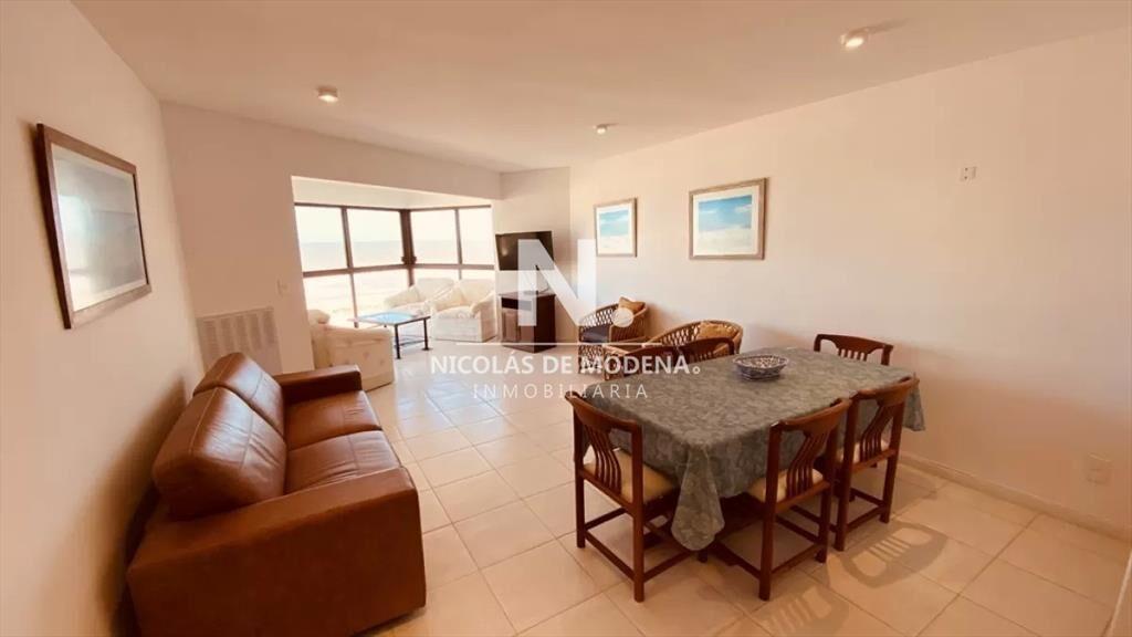 Apartamento 3 dormitorios en venta en Torre