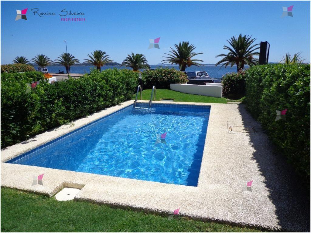 VENTA DE APARTAMENTO DE 3 DORMITORIOS EN PUERTO PUNTA DEL E