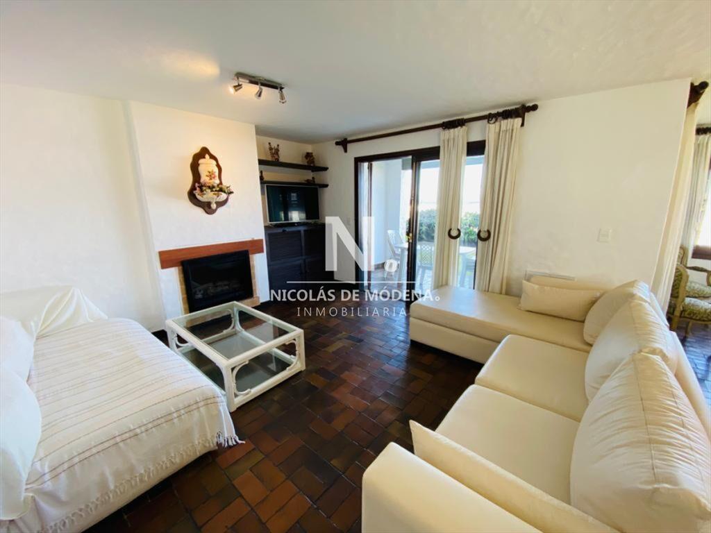 Apartamento en venta de 3 dormitorios en Punta