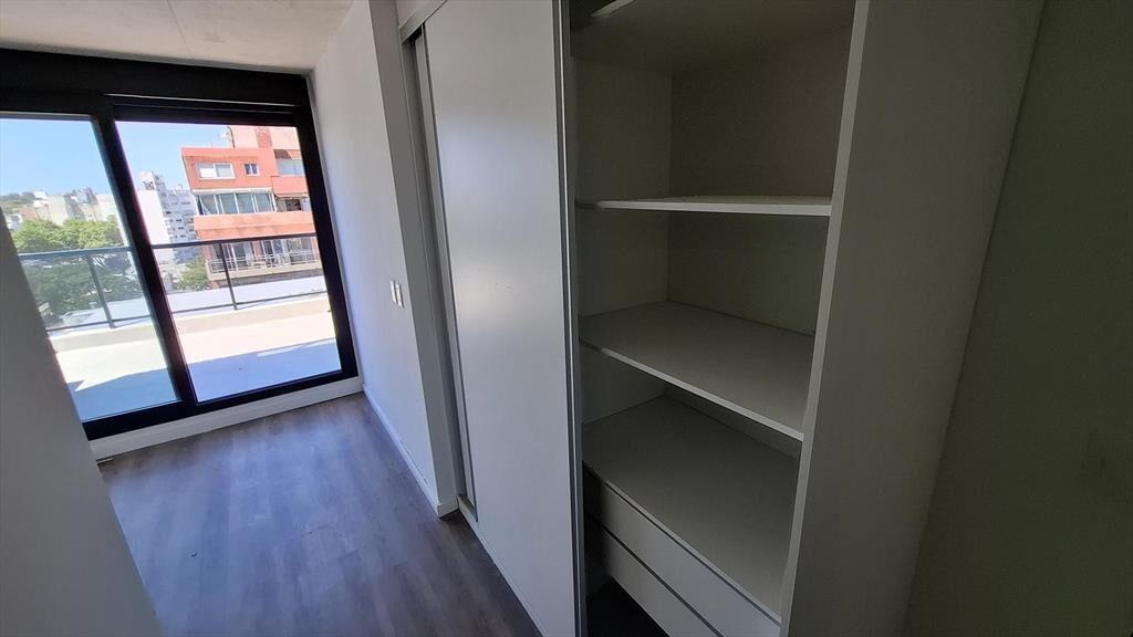 Venta o Alquiler Penthouse 2 Dormitorios 2 baños en Pocitos