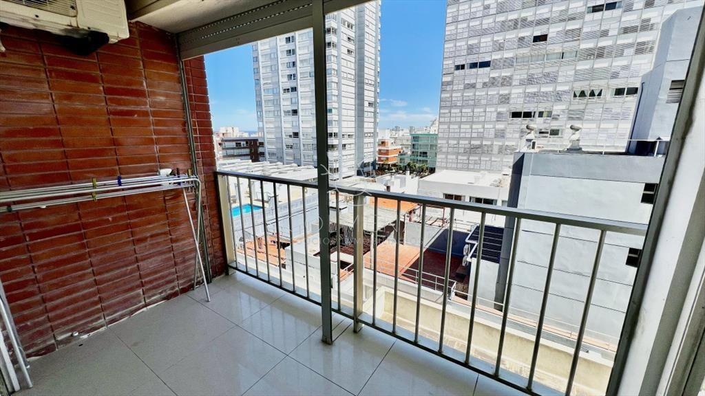 Oportunidad Reciclada - 1 Dormitorio en Edificio