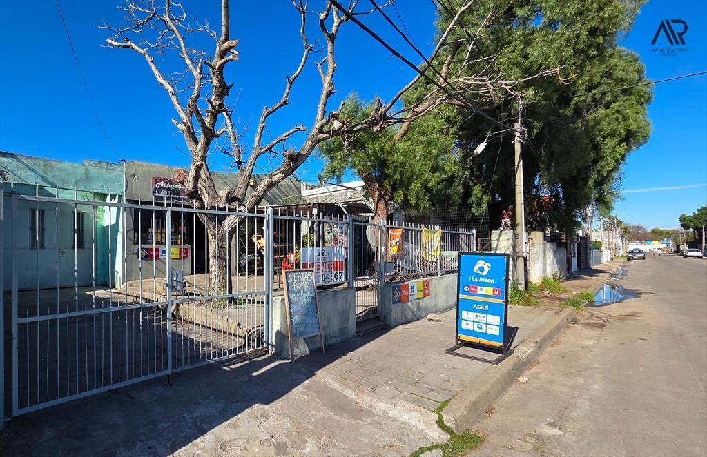 Casa en venta c/ cochera en Maroñas