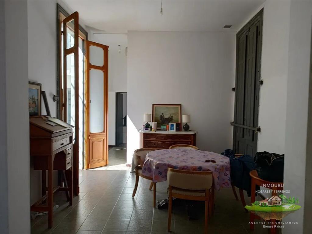 Venta de Hermosa Casa en Ciudad Vieja de 2 Dormitorios