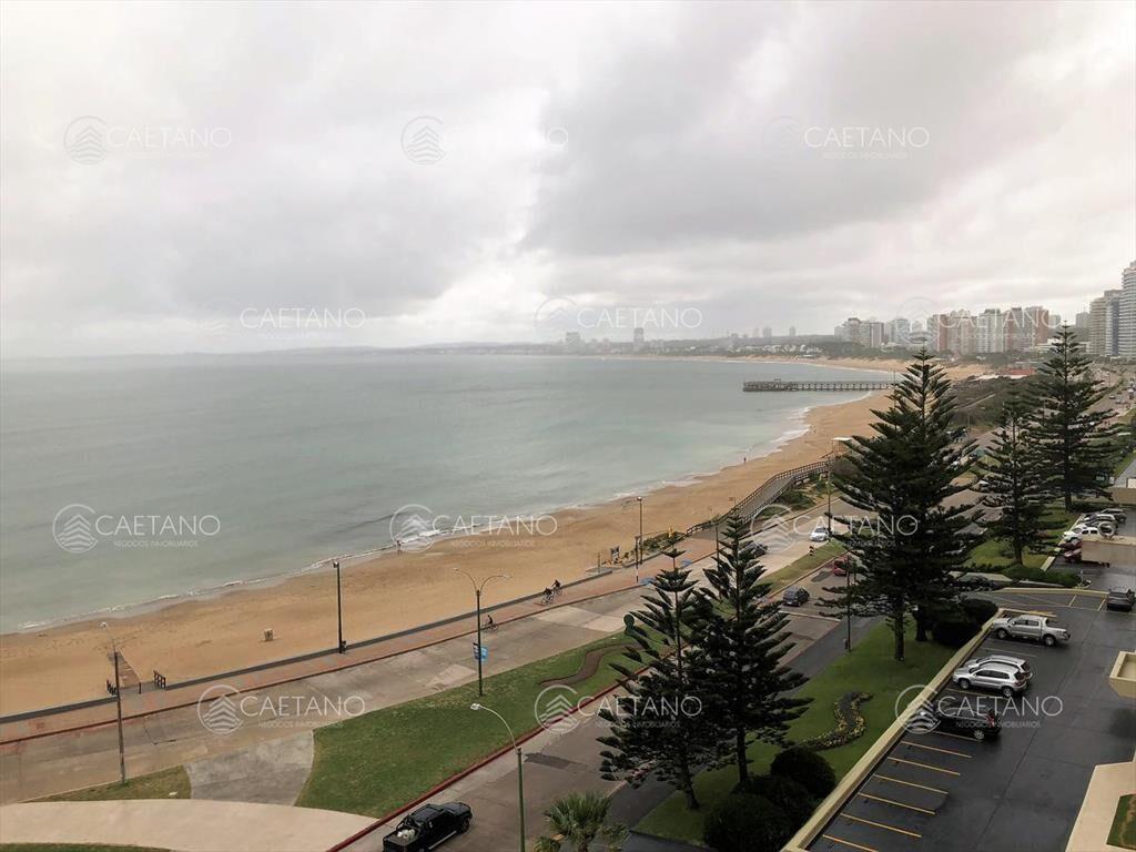Venta apartamento 4 dormitorios, Playa Mansa -