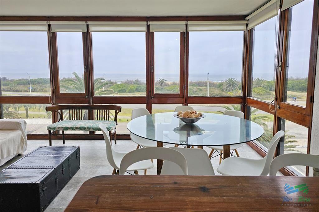 En venta apartamento de 2 dormitorios frente al a