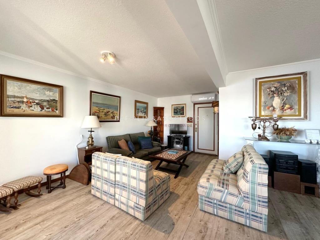 Apartamento en venta de 3 dormitorios en Punta