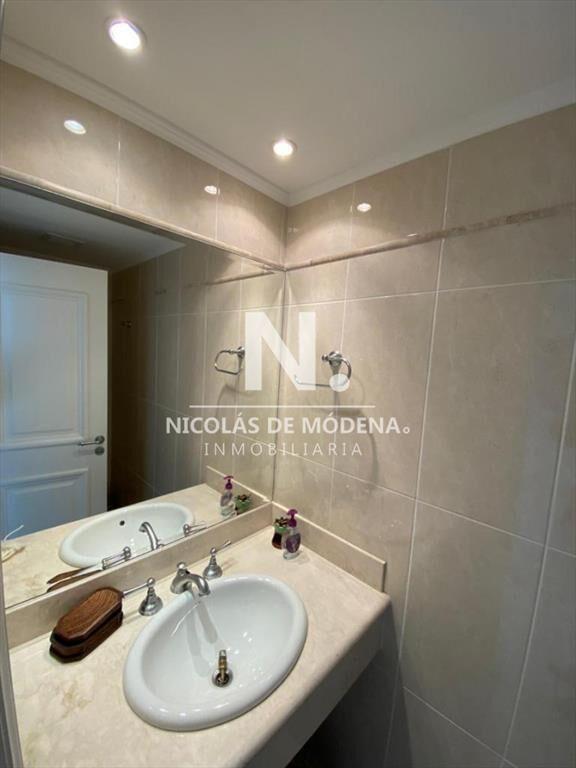 Hermoso departamento en venta de amplios