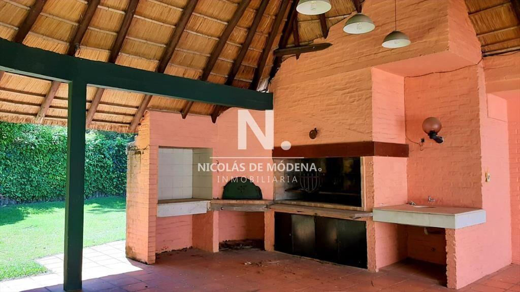 Casa de 4 dormitorios en venta en Playa Mansa, Punta del Es
