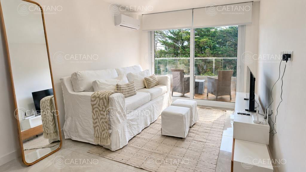 Apartamento de 1 dormitorio en venta, con vista a