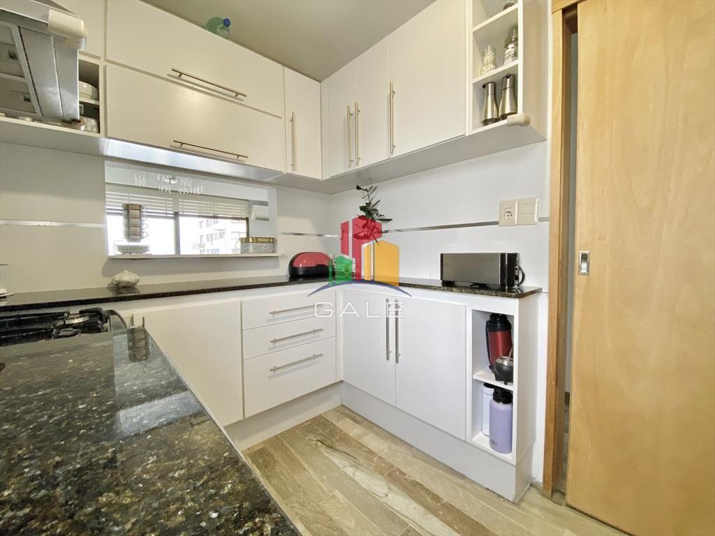 Apartamento en Brava, 3 dormitorios *