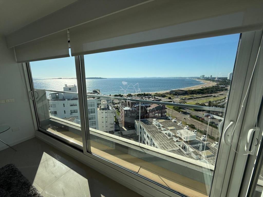 Venta de apartamento 4 ambientes - Peninsula, del