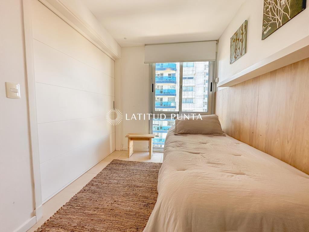 Mansa, apartamento de 3 dormitorios
