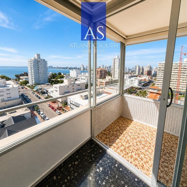 Apartamento con espectacular Vista al Mar sobre 2