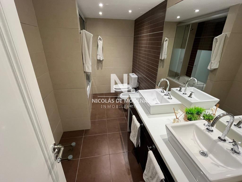 Alquila apartamento con vista al mar de 3 dormitorios en Br