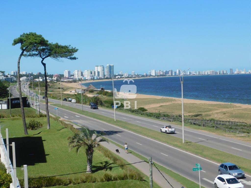 PENT HOUSE EN PINARES PRIMERA FILA 3 DORMITORIOS