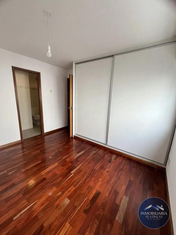 Apartamento en alquiler c/ cochera en Pocitos