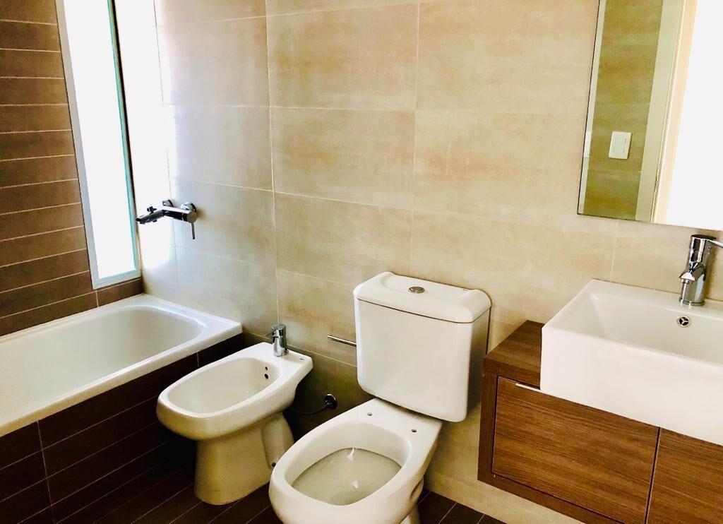 Apartamento próximo punta shopping