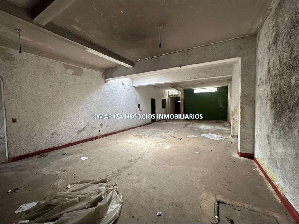 Alquiler y Venta local comercial a reciclar, prox Mercado M