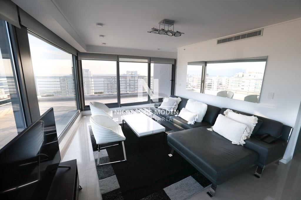 Venta Penthouse Duplex - 3 dormitorios - Mansa -