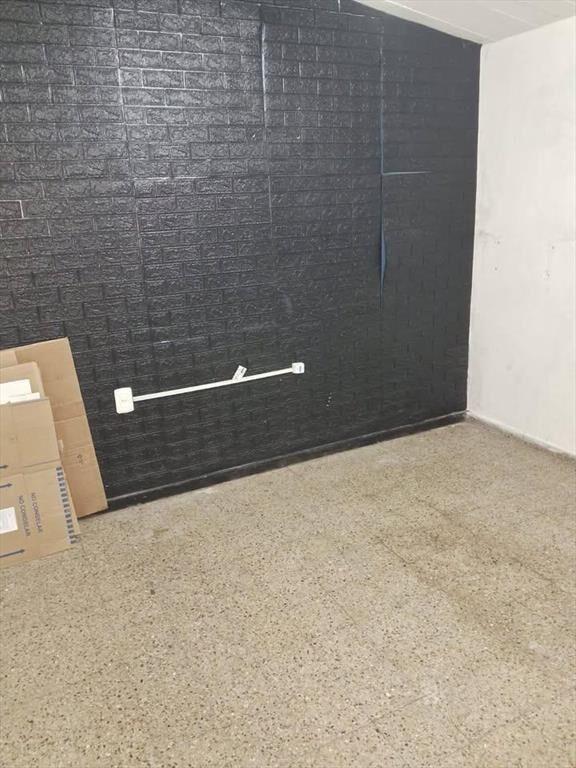 Apartamento en venta 3 dormitorios, cochera y patio, piedra