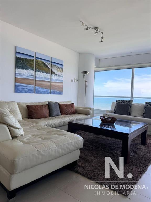 Impresionante apartamento de 2 dormitorios primera linea br