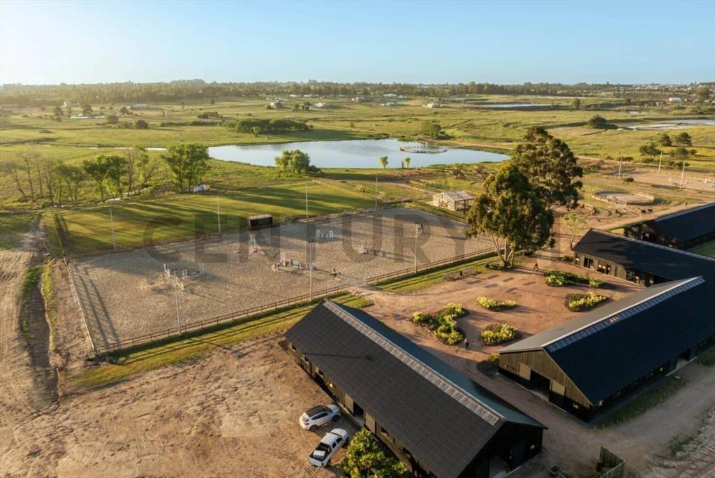 VENTA terreno de 816 M2 en Cava de la TAHONA posible PERMUTA