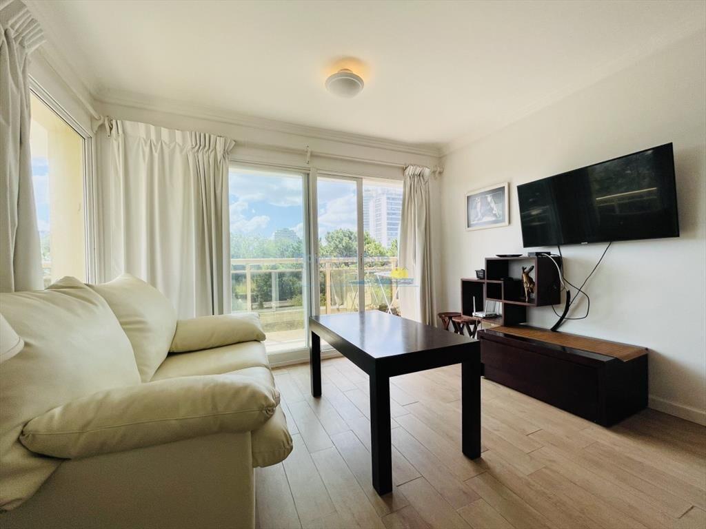 Apartamento de 2 Dormitorios en Aidy Grill a de -