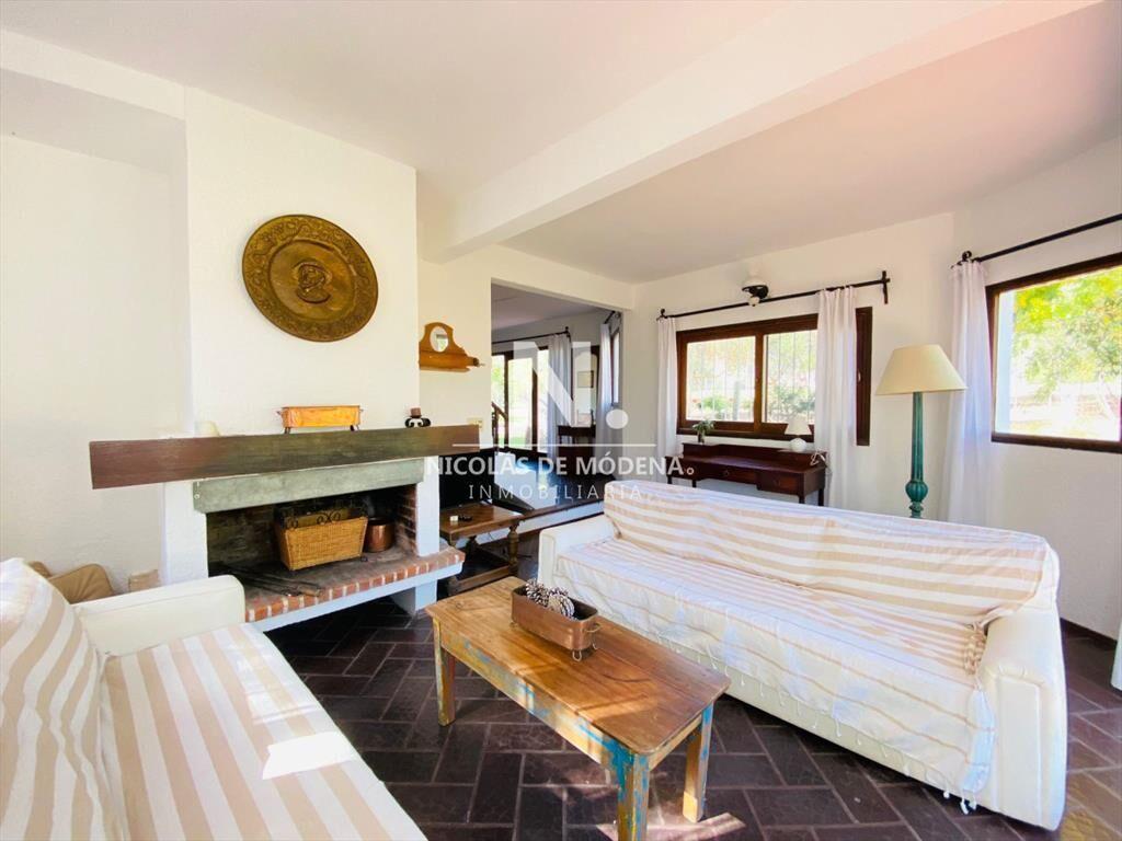 Venta Casa en El Chorro - 5 dorm.