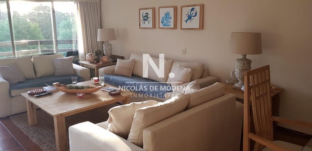 Departamento de 3 dormitorios mas dependencia en
