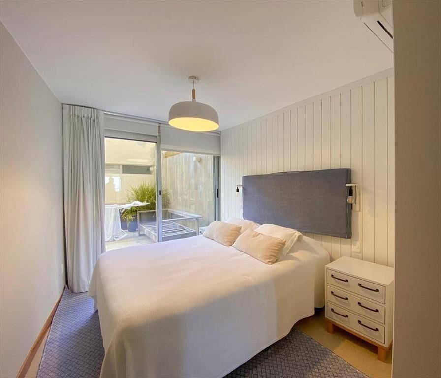Alquilo apartamento 3 dormitorios Punta del Este Península