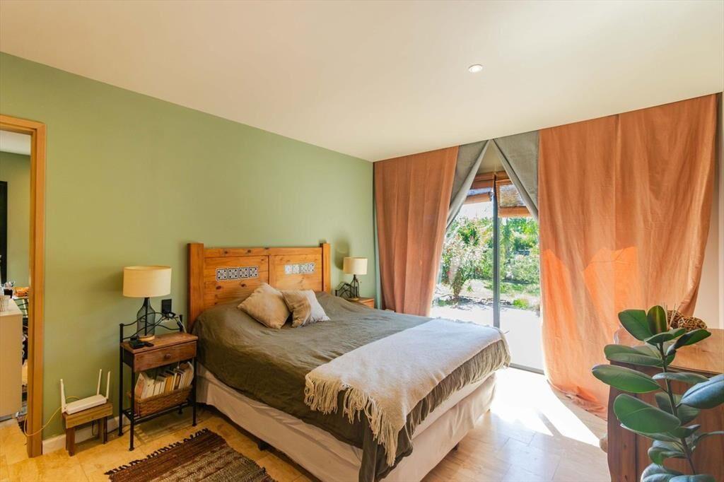 VENTA CASA 4 DORMITORIOS VIÑEDOS DE LA TAHONA