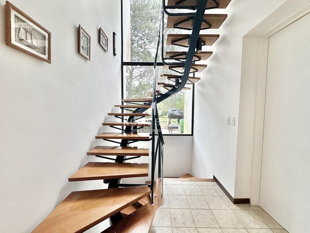 Alquiler Casa 5 dormitorios 4 baÃ±os  Punta del