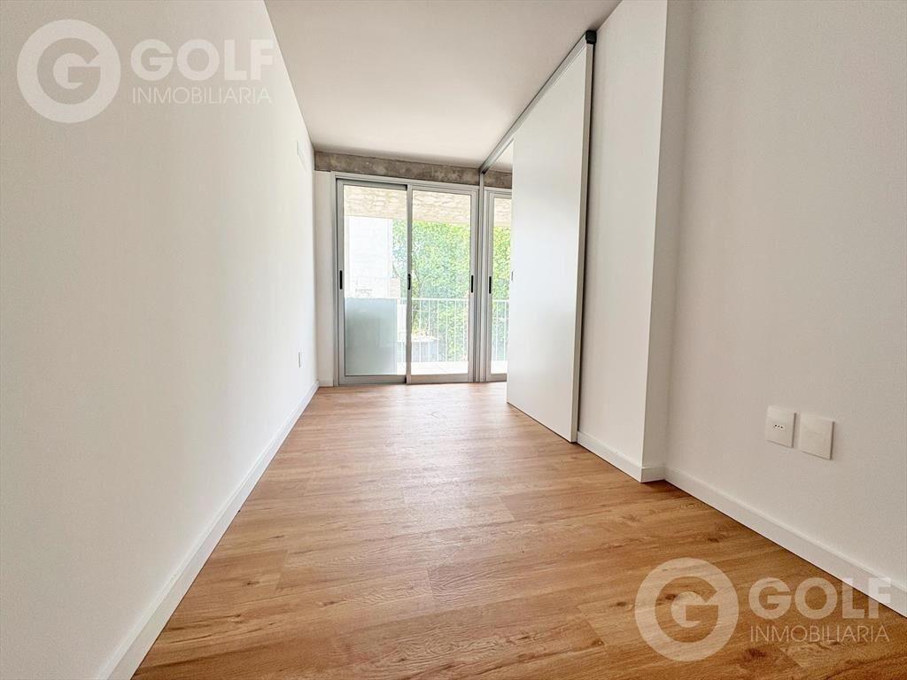 Venta con renta de apartamento 2 dormitorios en Cordón