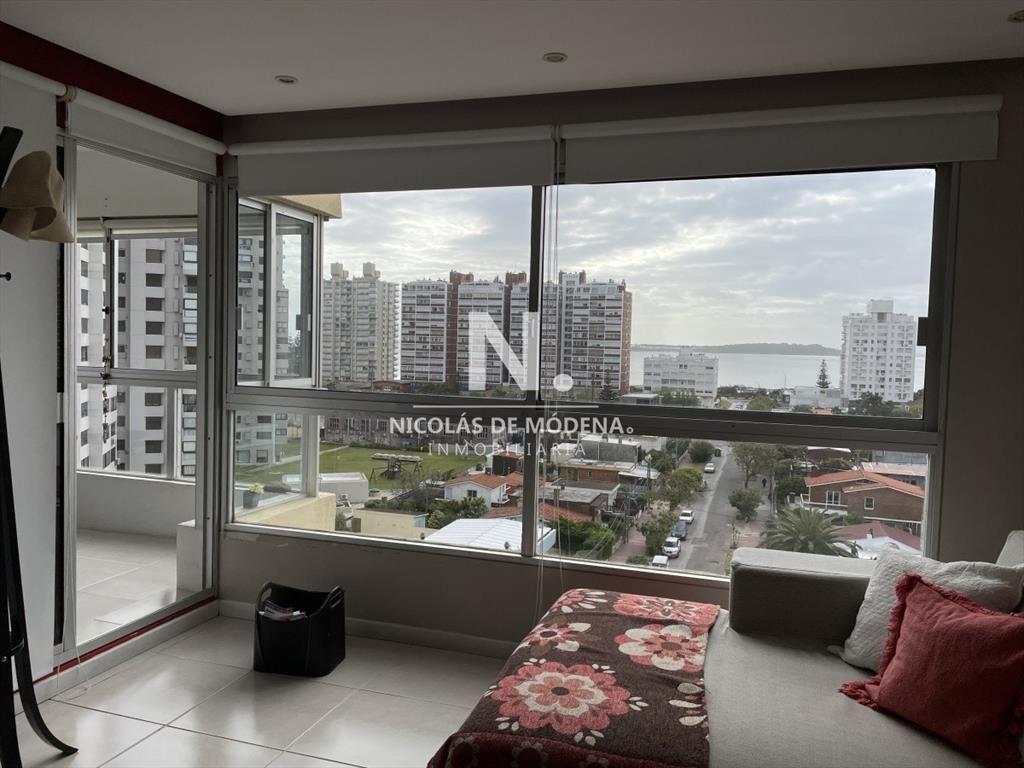 En venta 3 dormitorios con vista a la isla y los dedos. Pun