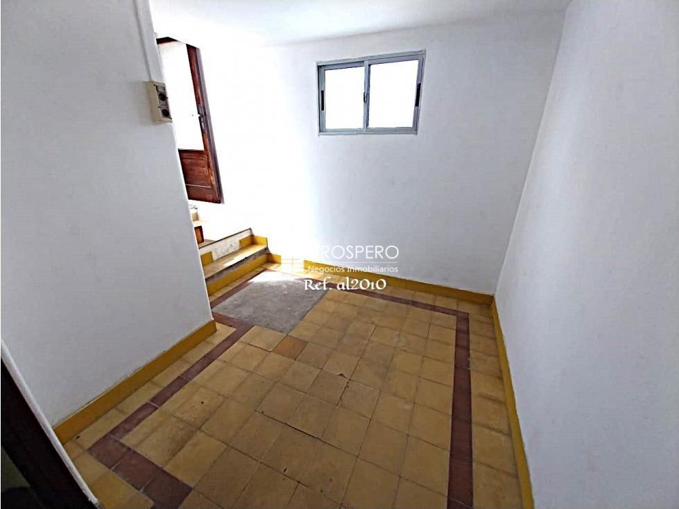 AL2010 venta casa 4 dorm Union balcon azotea transitable
